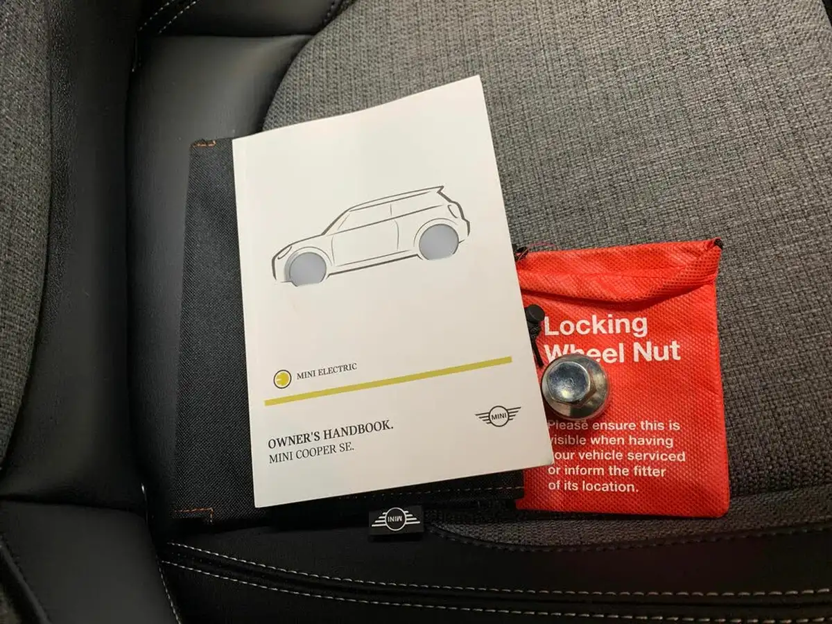 2022-mini-cooper-e-cooper-s-2-big-32