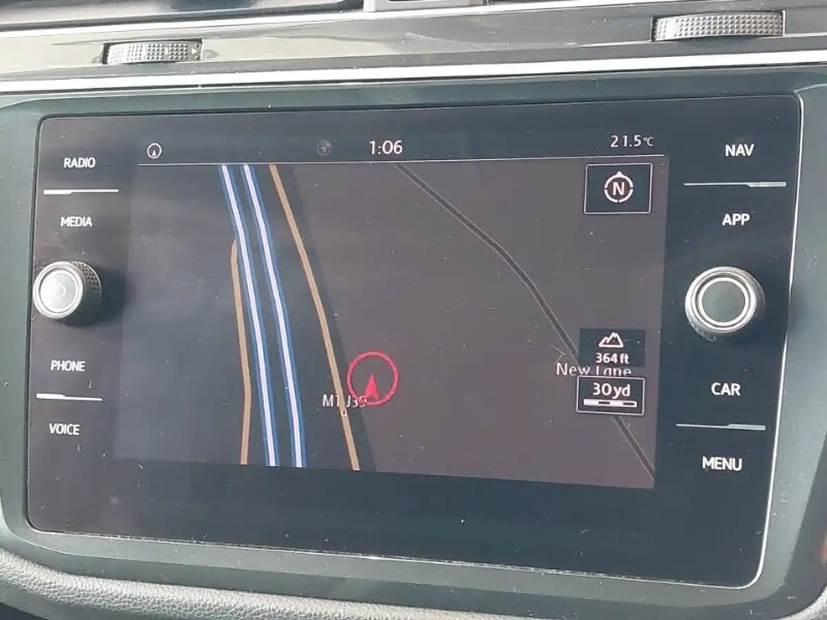 2018-volkswagen-tiguan-20tdi-se-navigation-150ps-ss-big-16