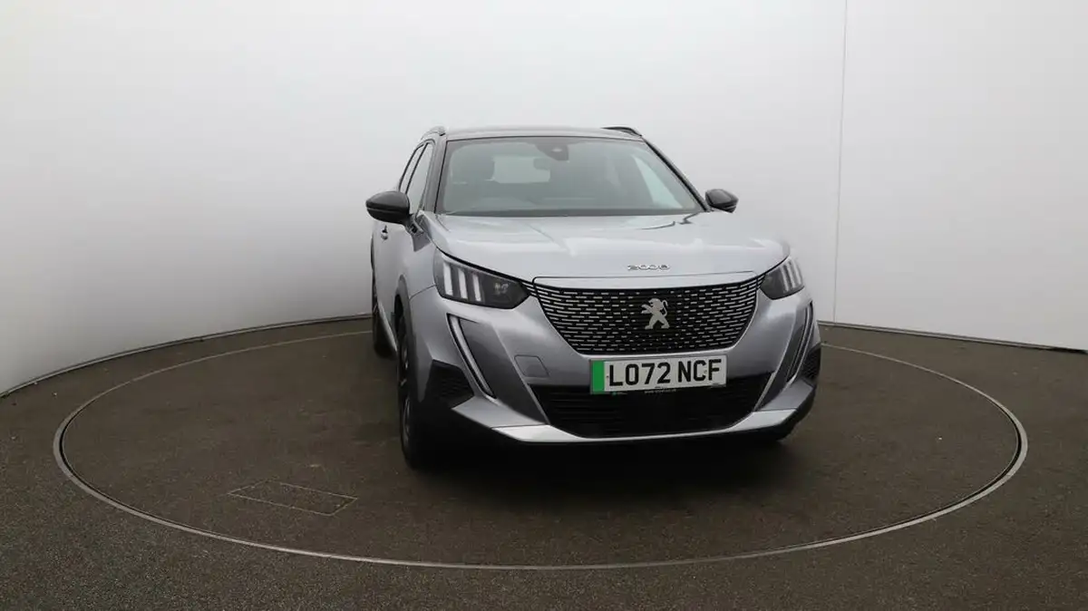 2023-peugeot-2008-suv-e-gt-136bhp-50kwh-station-wagon-big-34