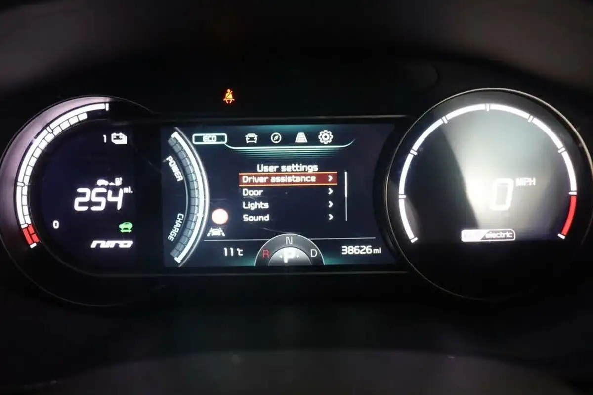 2021-kia-e-niro-ev-4-big-30