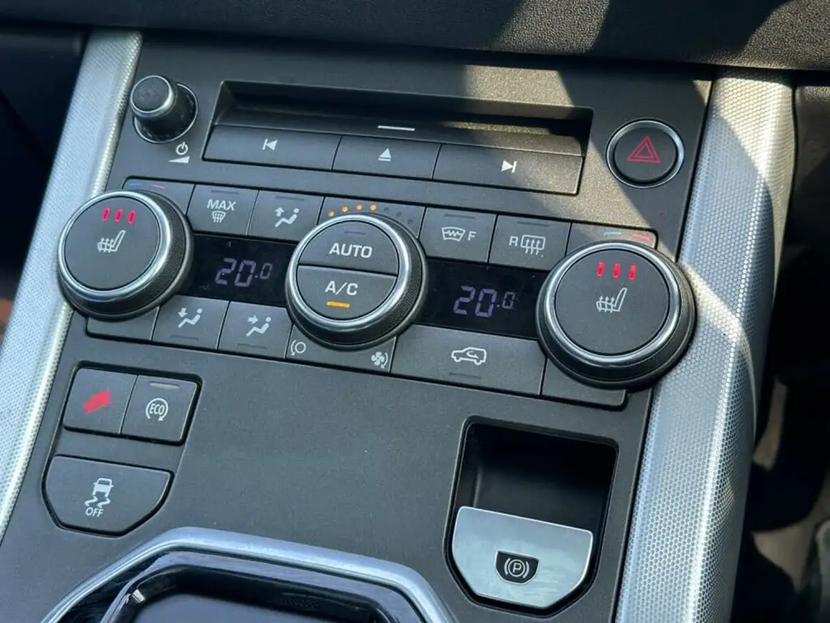 2014-land-rover-range-rover-evoque-22sd4-dynamic-hatchback-5d-auto-big-17