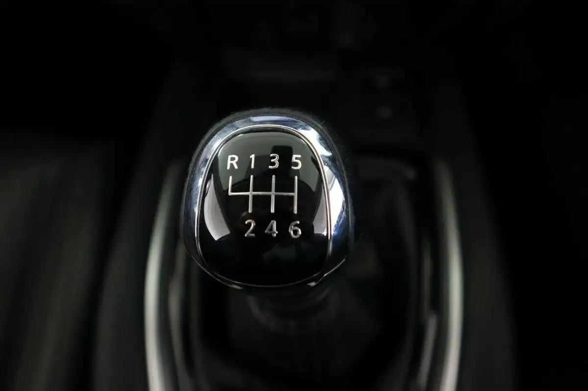 2019-nissan-x-trail-17dci-tekna-7-seat-big-18