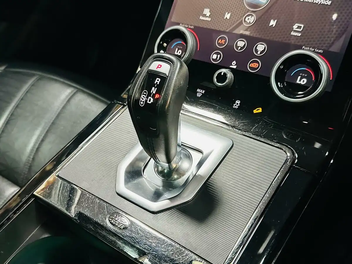 2019-land-rover-range-rover-evoque-20-d180-r-dynamic-hse-big-48