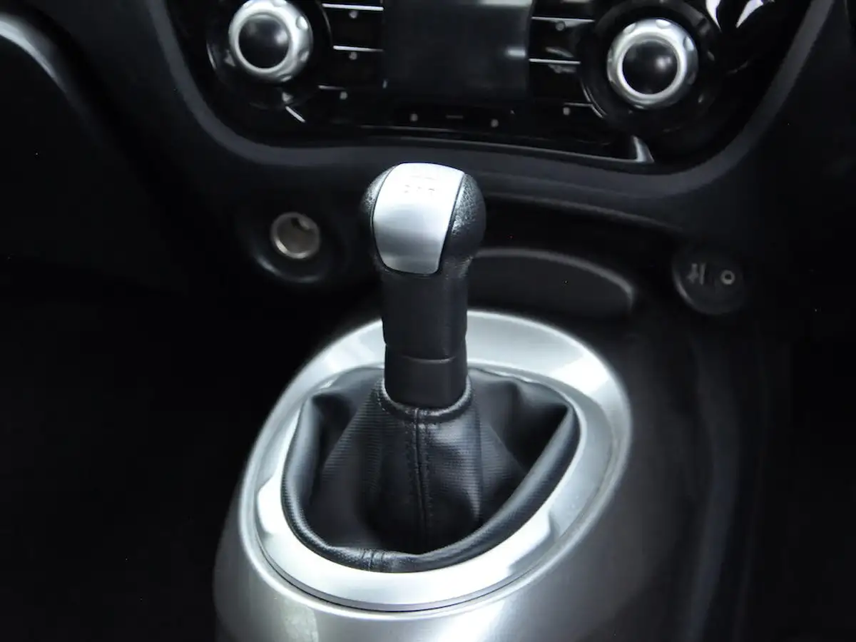 2013-nissan-juke-16-acenta-premium-big-16