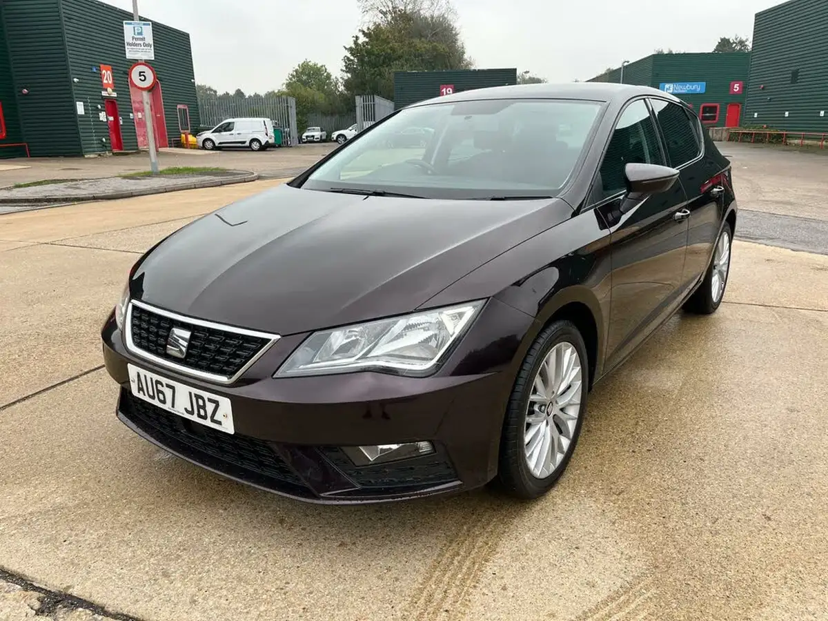 2017-seat-leon-16tdi-se-dynamic-technology-hatchback-dsg-big-2