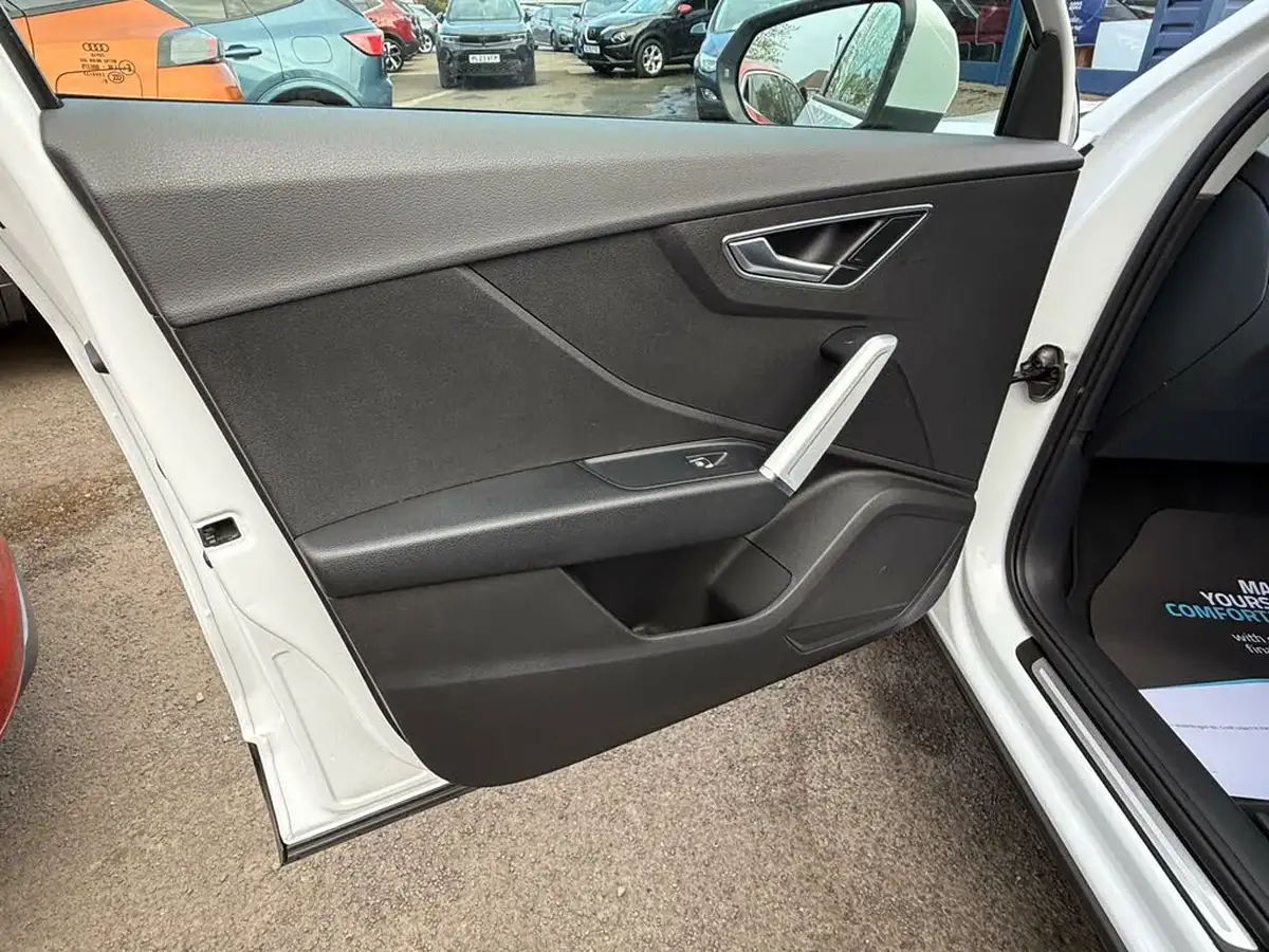 2019-audi-q2-16-30-tdi-sport-s-tronic-big-29