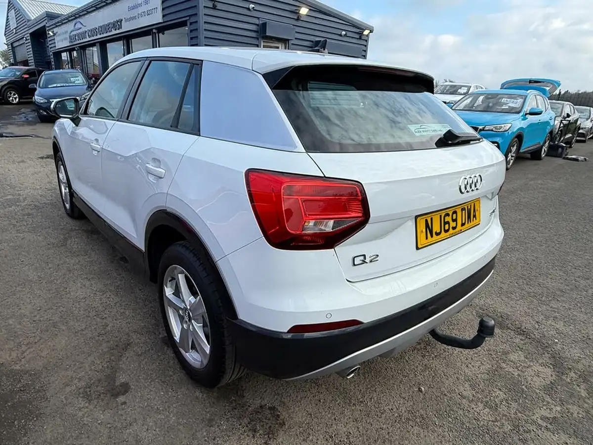 2019-audi-q2-16-30-tdi-sport-s-tronic-big-6