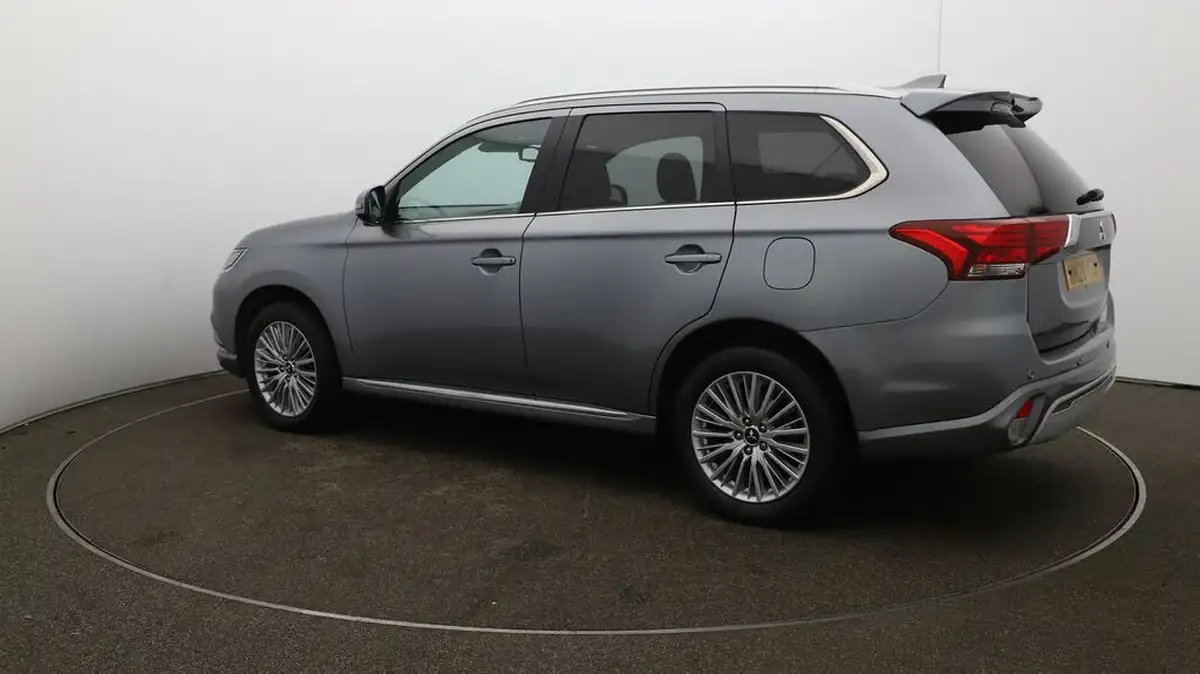 2020-mitsubishi-outlander-24-exceed-phev-big-26