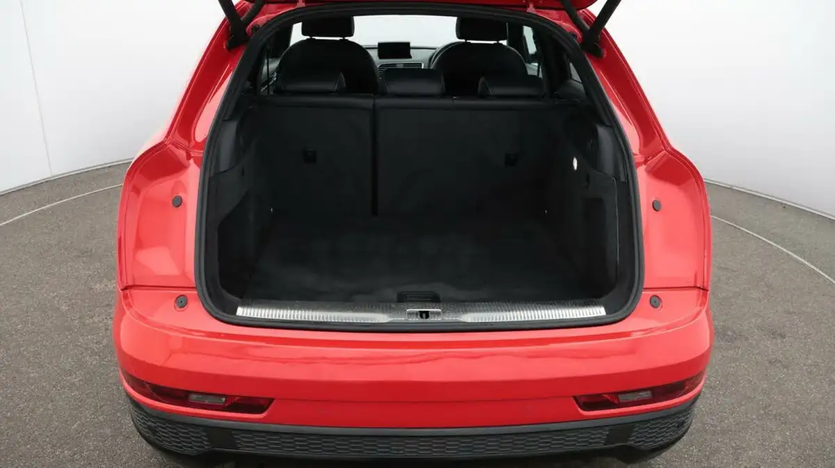 2018-audi-q3-14-tfsi-black-edition-s-tronic-big-17