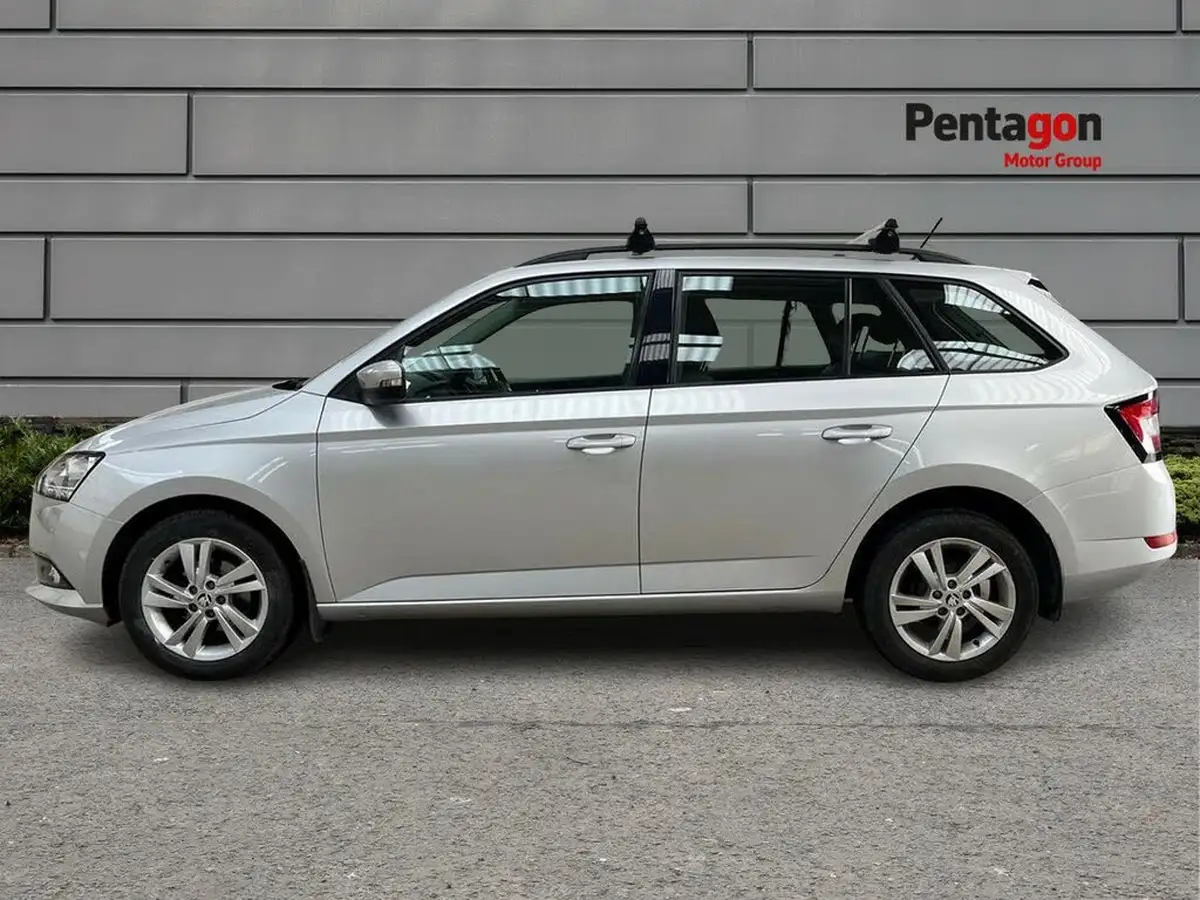 2020-skoda-fabia-10-tsi-se-95ps-estate-big-11