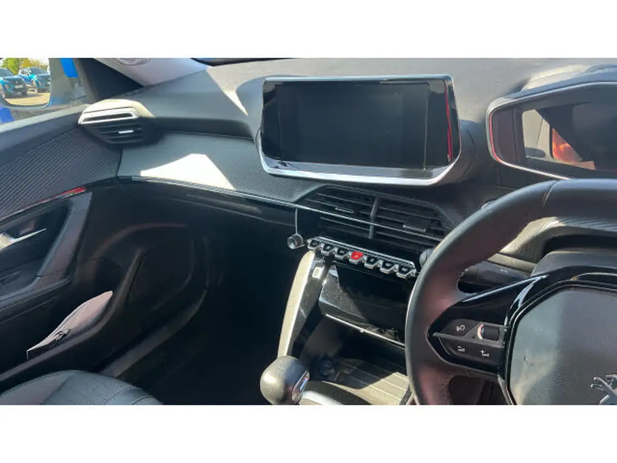 2021-peugeot-2008-suv-12-puretech-allure-premium-130bhp-big-13