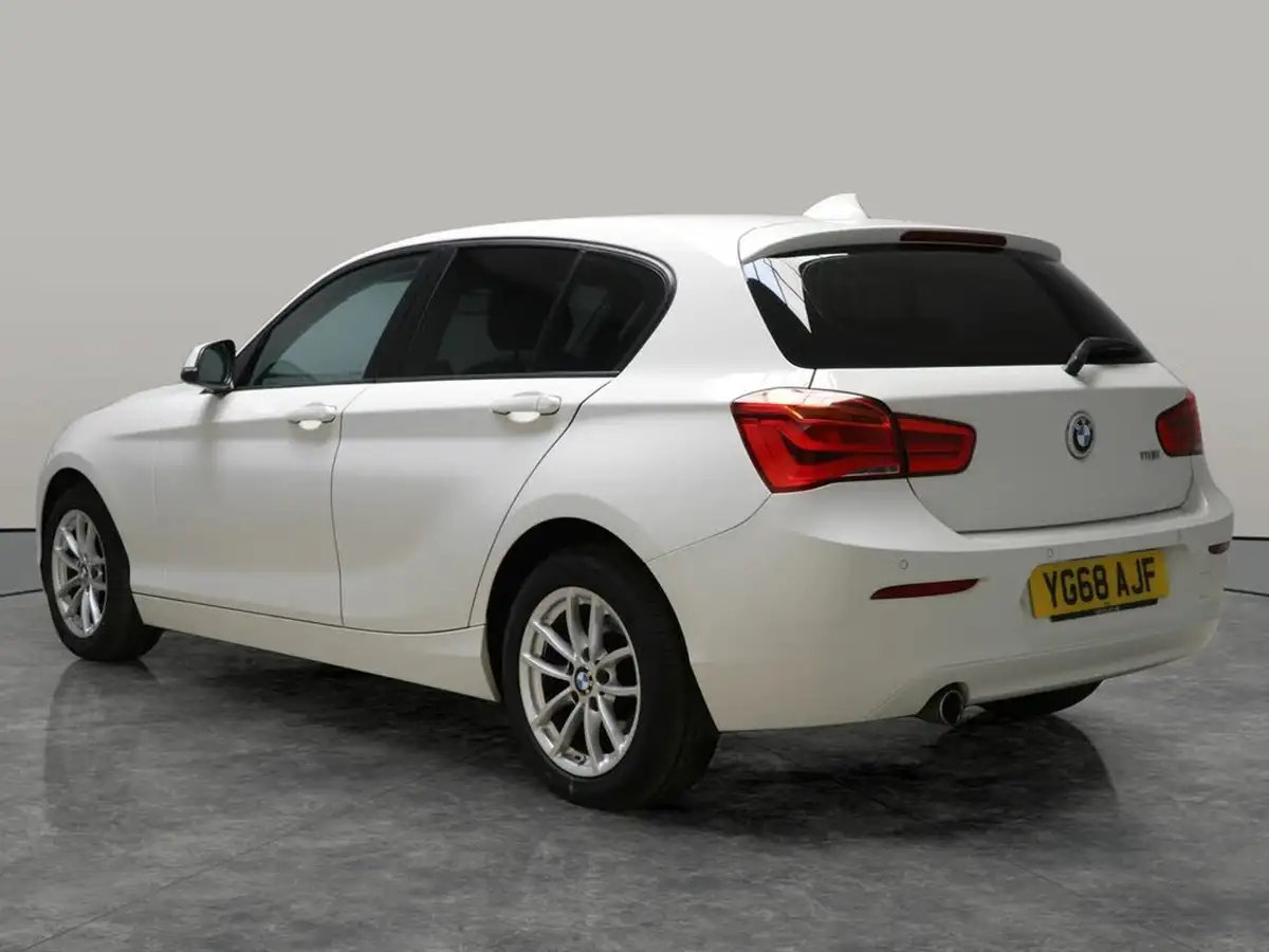 2019-bmw-1-series-15-118i-se-business-ss-5d-auto-big-11