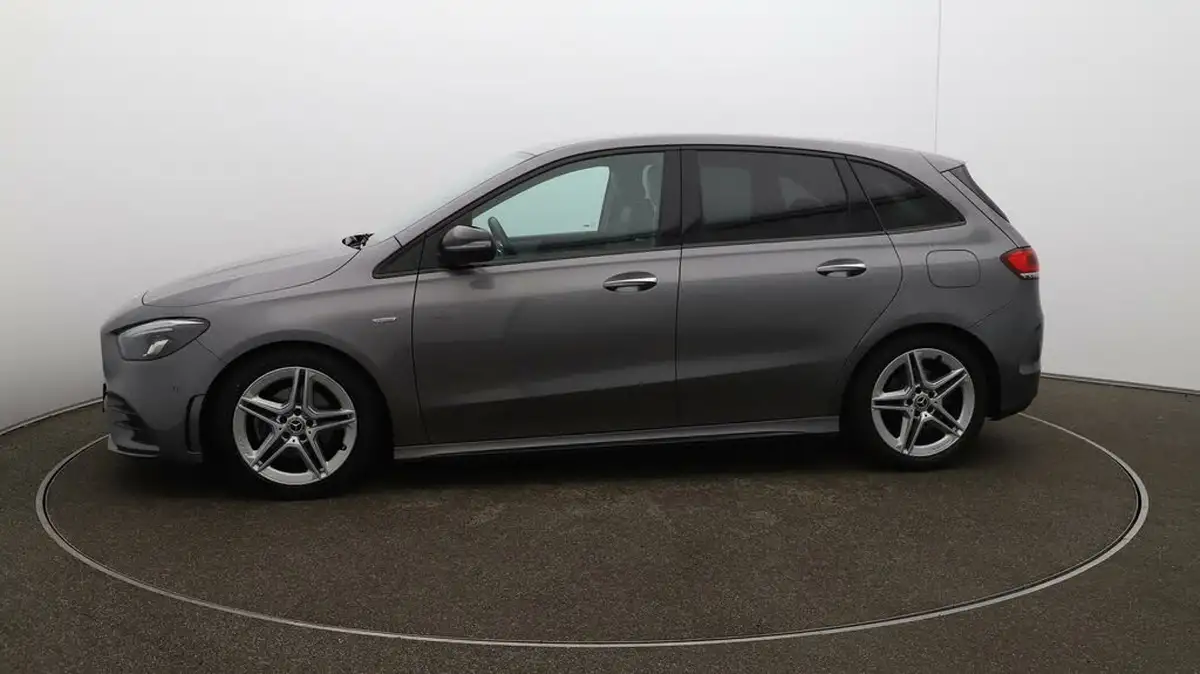 2021-mercedes-benz-b-class-13-b200-amg-line-premium-edition-big-57