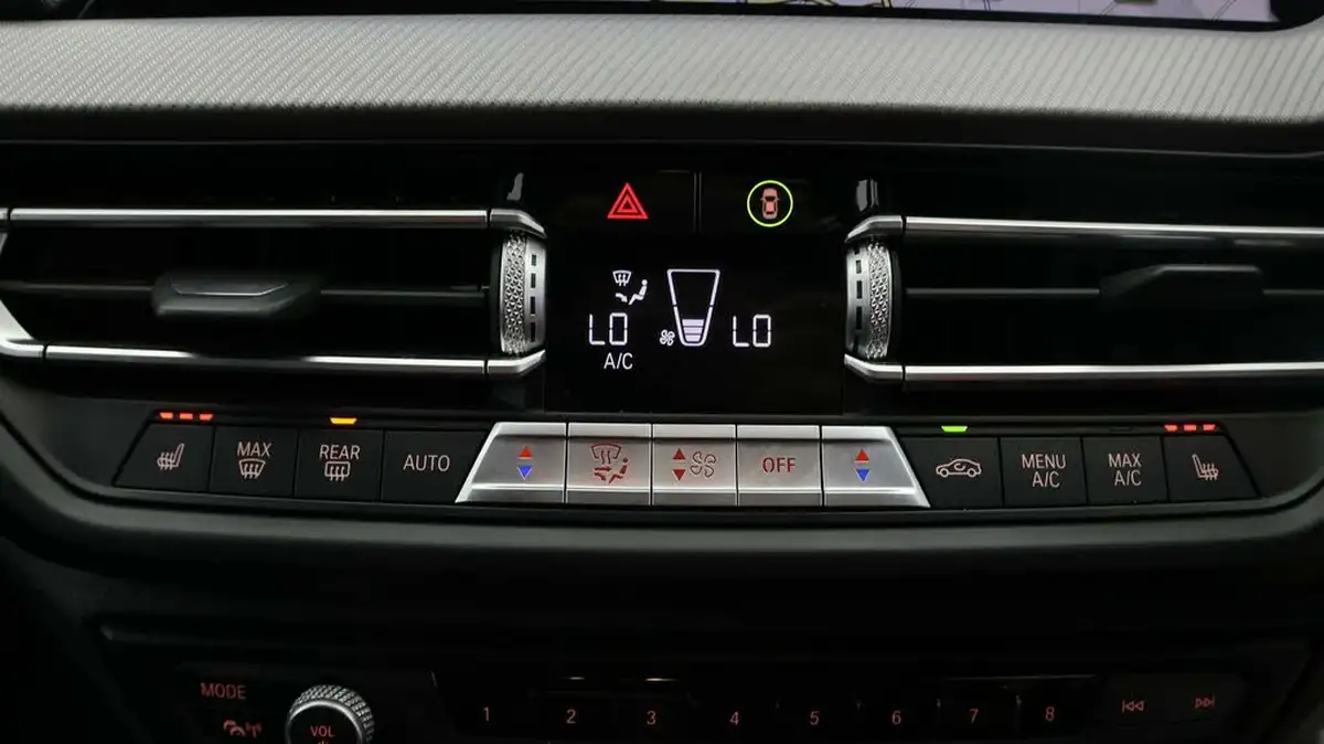2020-bmw-1-series-15td-116d-m-sport-dct-big-11
