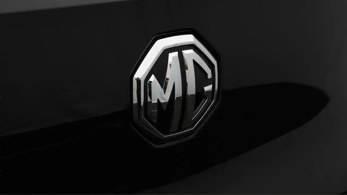 2024-mg-zs-suv-15-vti-tech-exclusive-big-19
