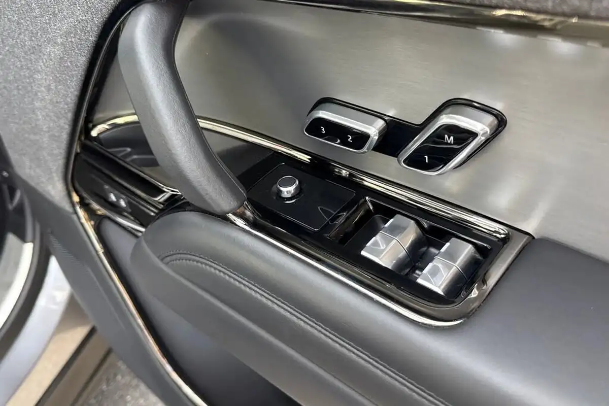 2023-land-rover-range-rover-sport-30-p460e-dynamic-se-big-25