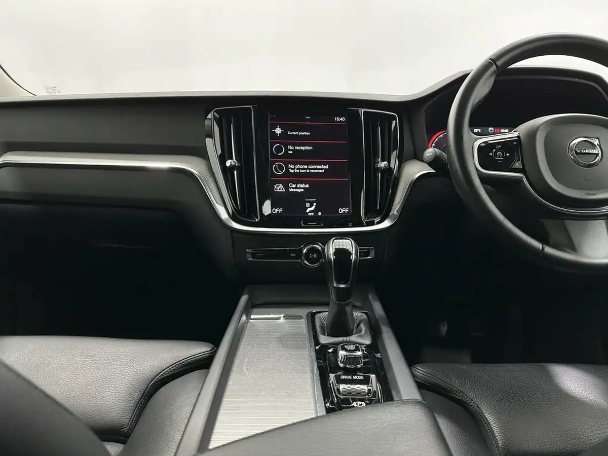 2018-volvo-v60-20td-d3-inscription-big-17