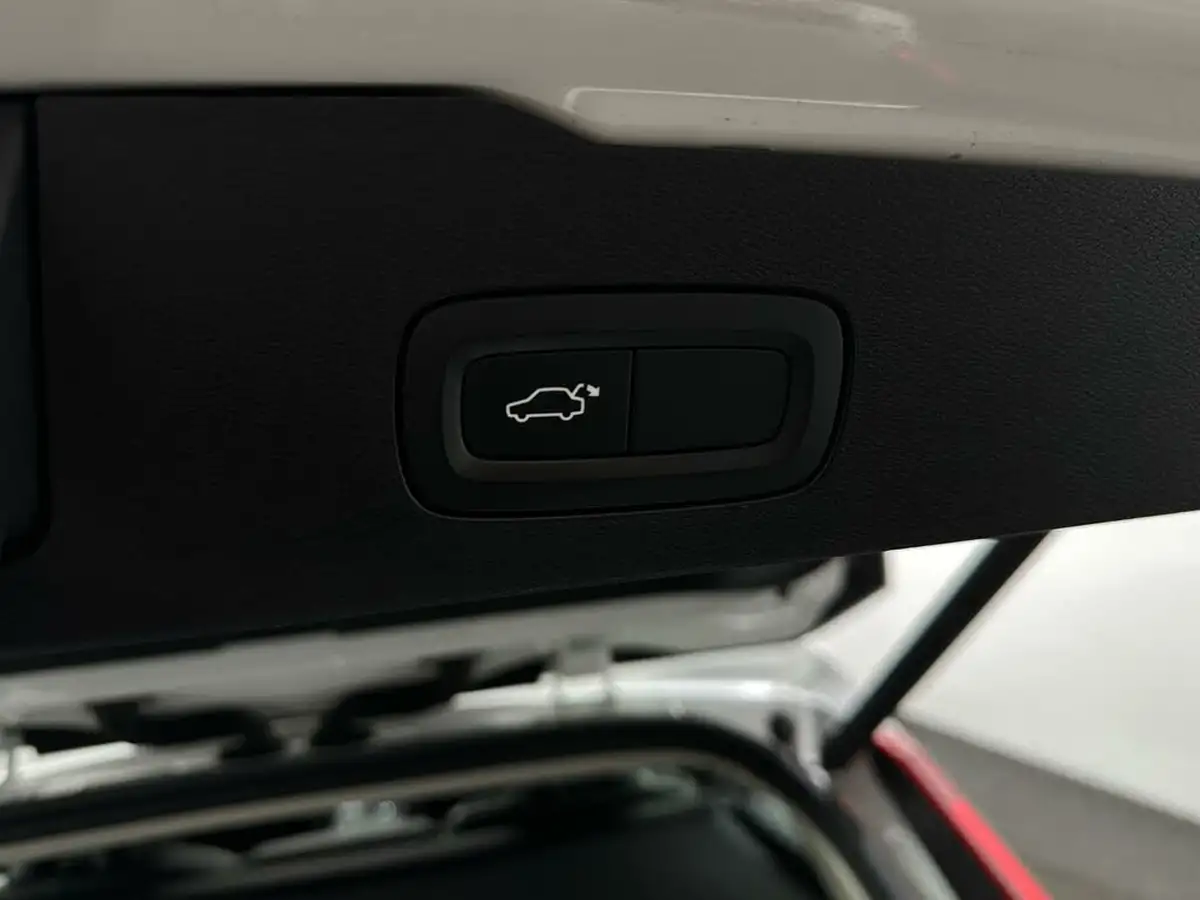 2018-volvo-v60-20td-d3-inscription-big-45