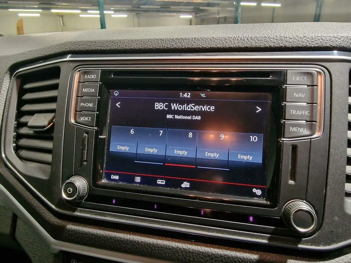2017-volkswagen-amarok-30tdi-aventura-4motion-per-big-29