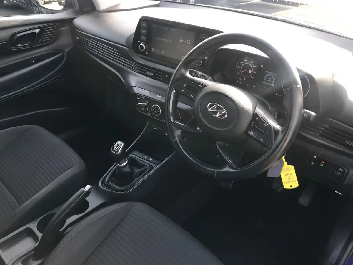 2021-hyundai-i20-10-t-gdi-se-connect-eclutch-imt-big-2