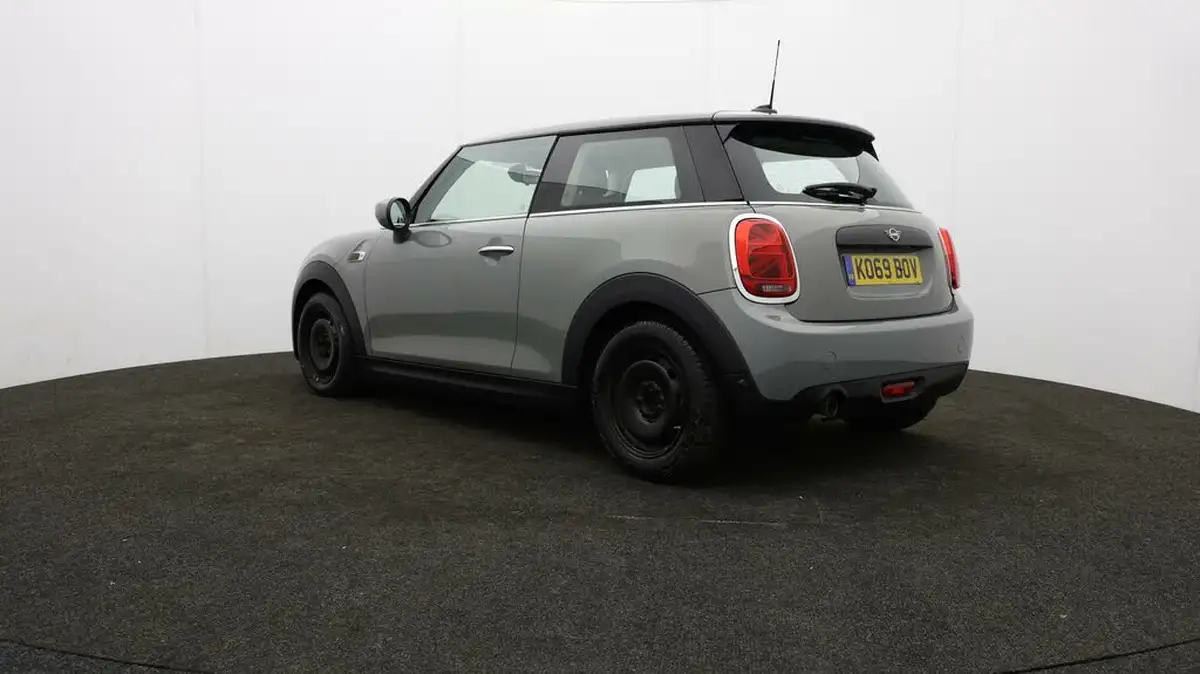 2020-mini-cooper-15-one-classic-3d-big-66