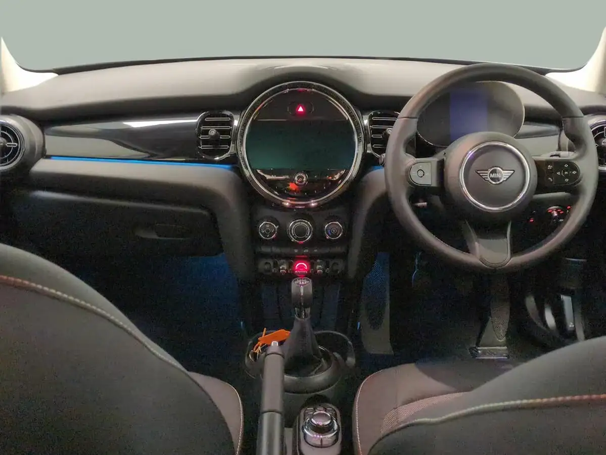 2022-mini-cooper-15-cooper-classic-hatchback-3d-big-3