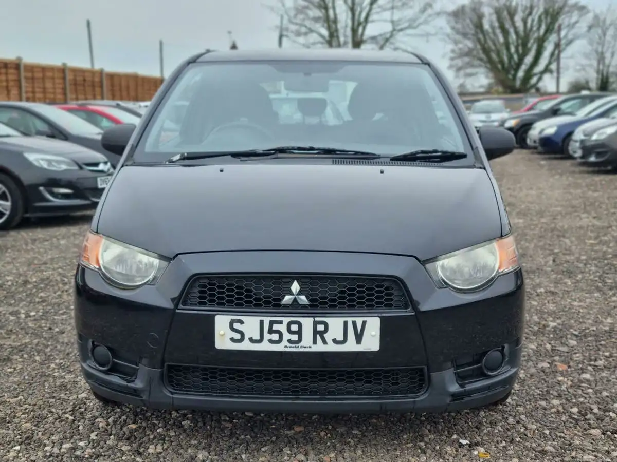 2009-mitsubishi-colt-11-cz1-3d-big-2