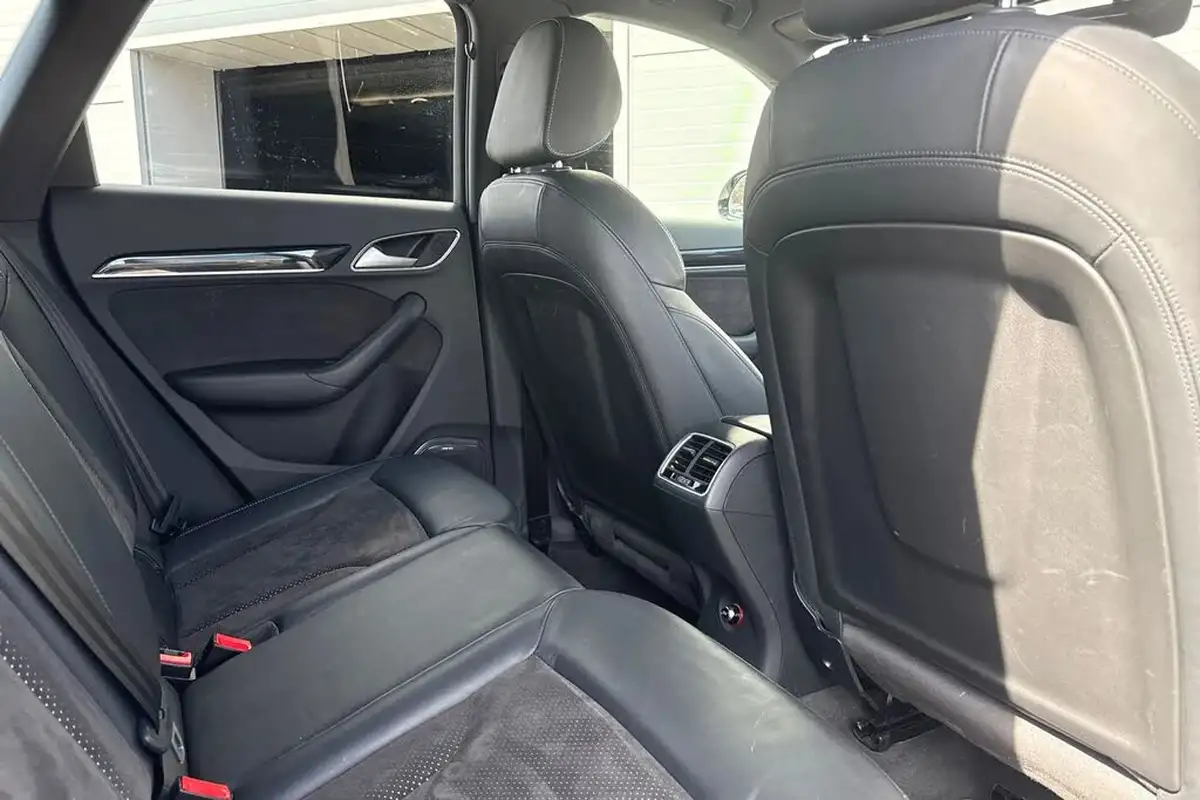 2018-audi-q3-20-tfsi-quattro-black-edition-big-33