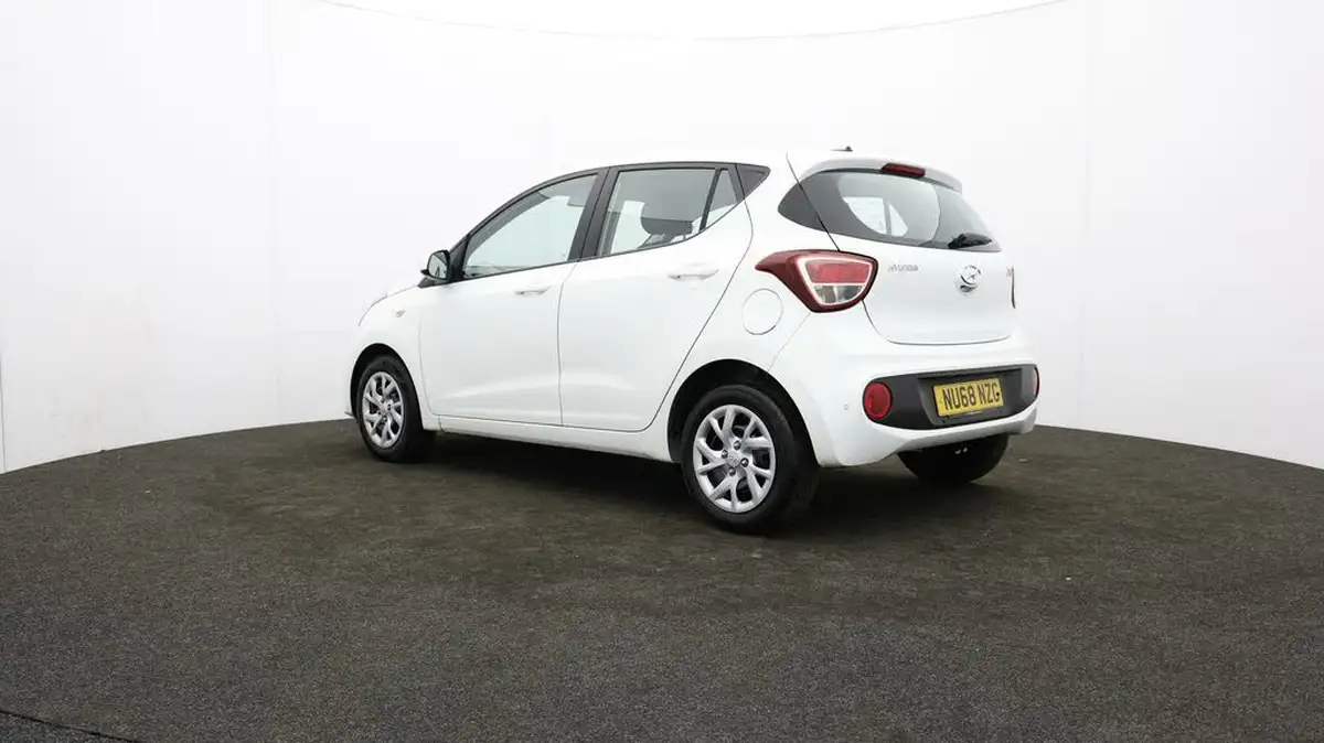 2018-hyundai-i10-10-se-67ps-big-66