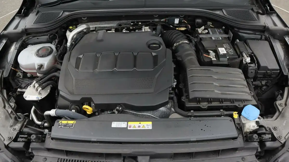 2022-volkswagen-golf-20tdi-gtd-big-19