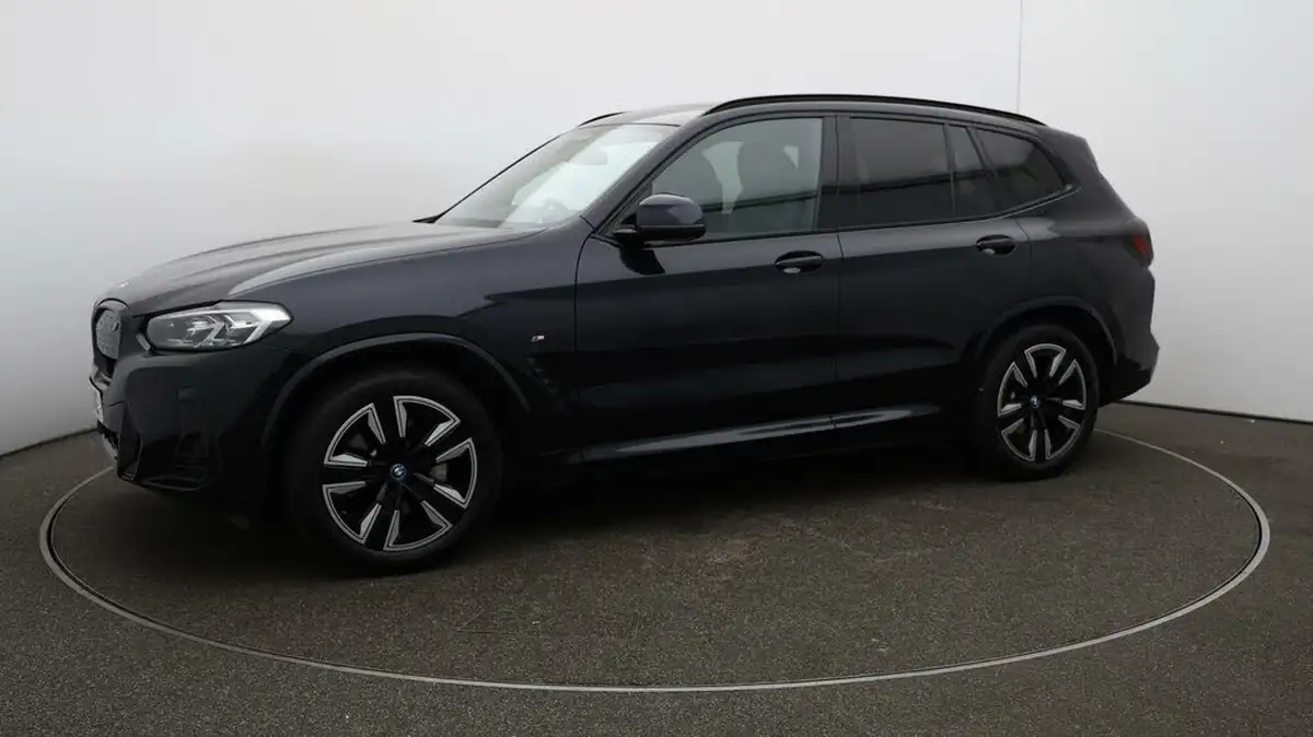 2022-bmw-ix3-e-m-sport-big-62