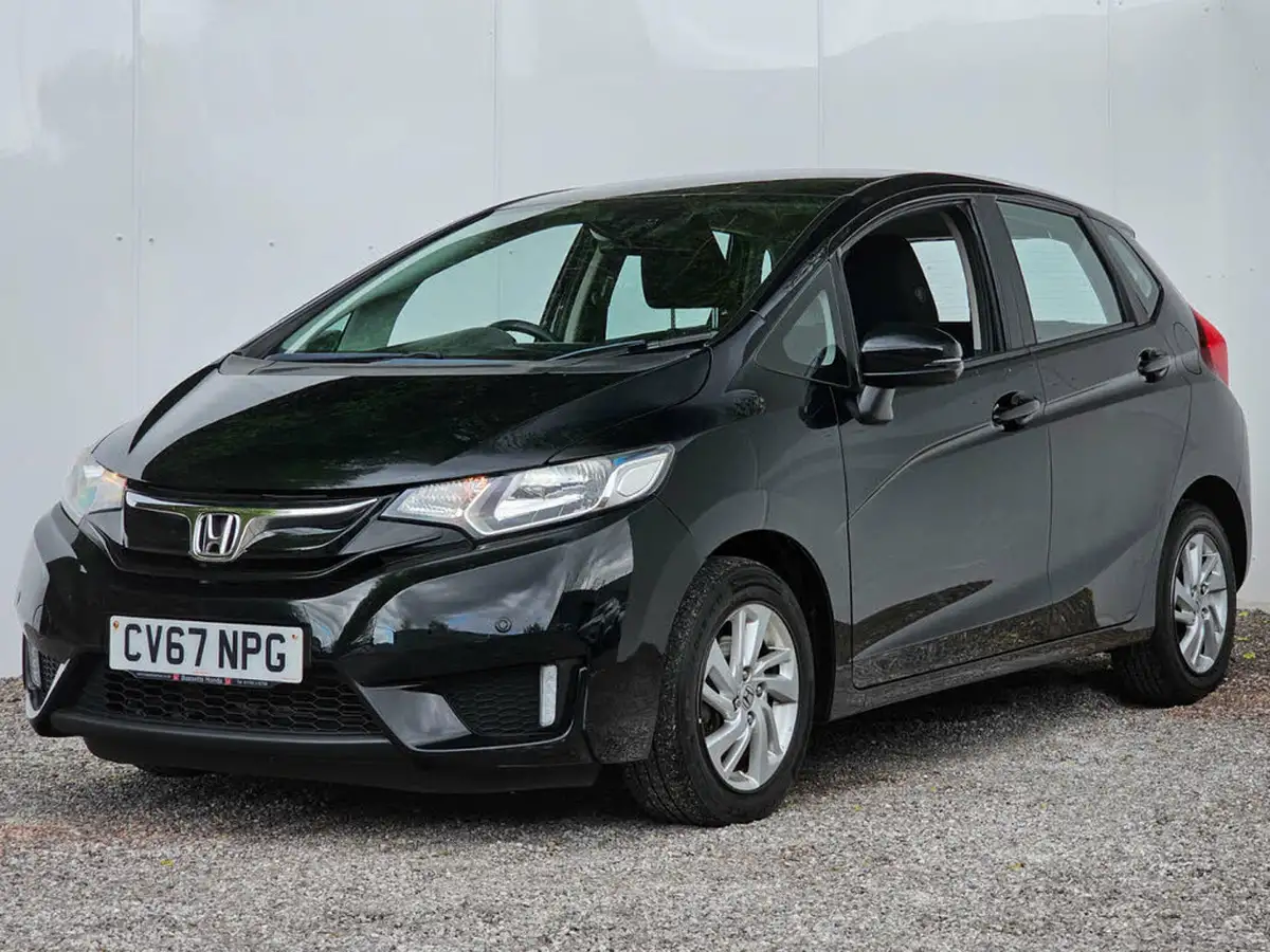 2017-honda-jazz-13-i-vtec-se-cvt-big-13