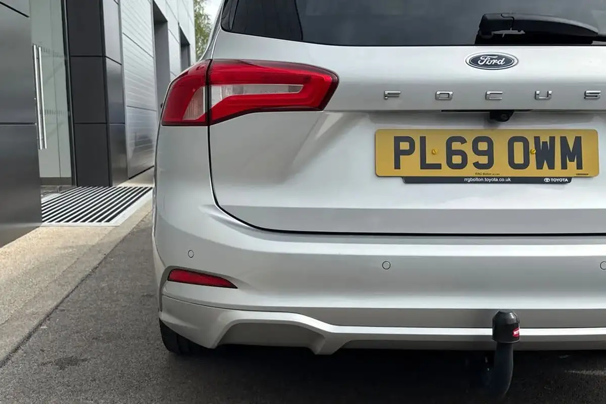 2019-ford-focus-20-st-line-x-estate-auto-big-58