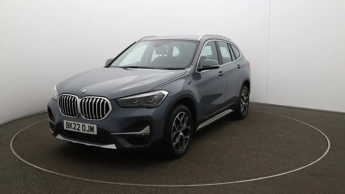 2022-bmw-x1-20-sdrive20i-xline-big-28