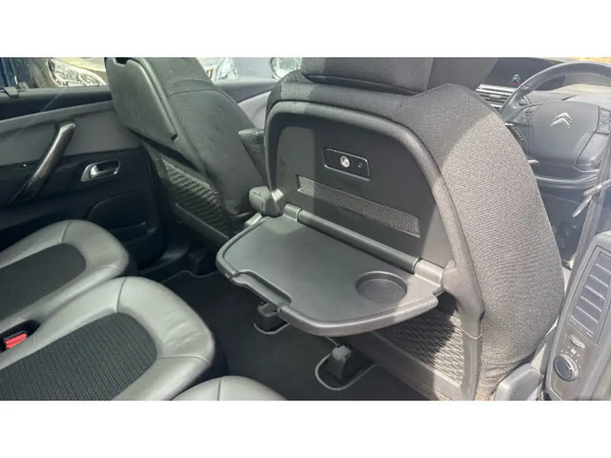 2018-citroen-c4-spacetourer-12-puretech-flair-big-44