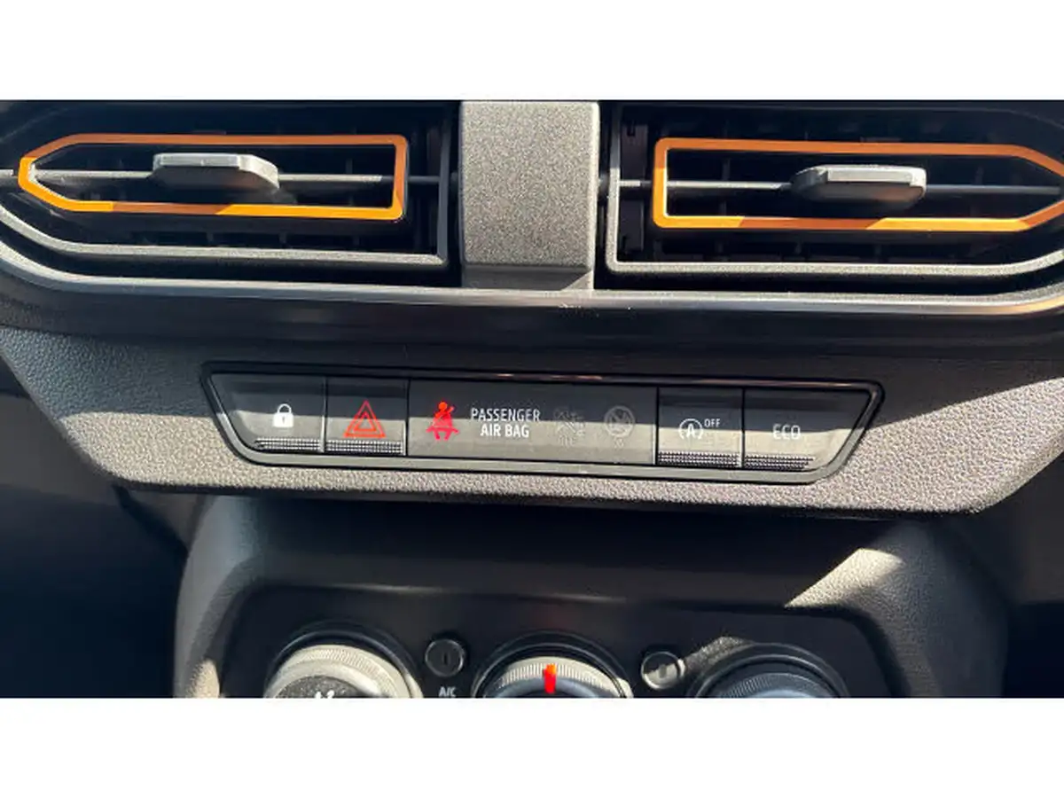 2022-dacia-sandero-stepway-10-tce-comfort-100bhp-bi-fuel-big-30