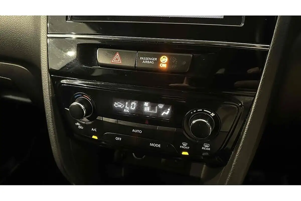 2018-suzuki-vitara-10-boosterjet-sz-t-big-36
