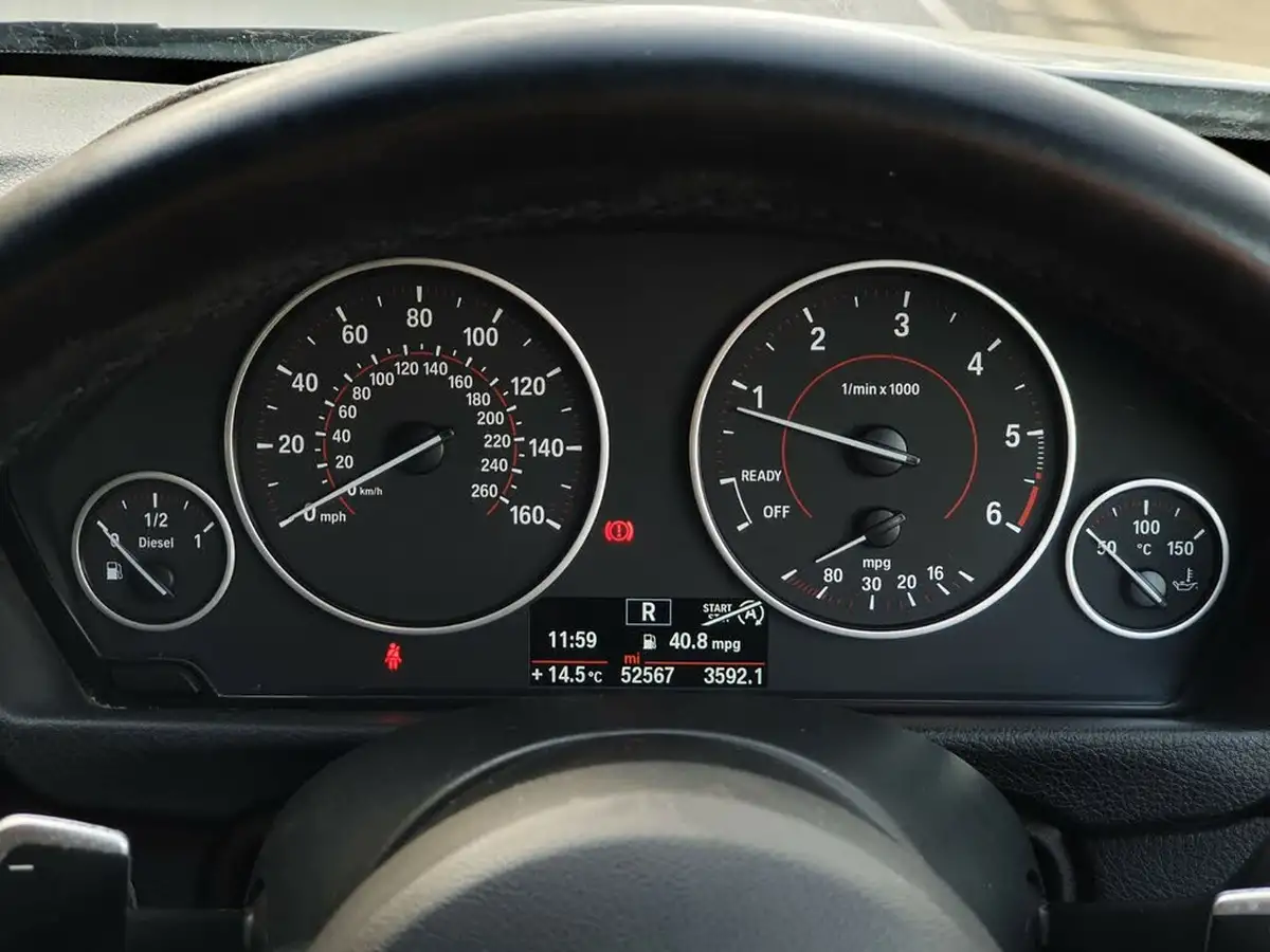 2014-bmw-3-series-20td-320d-xdrive-m-sport-saloon-4d-auto-big-25