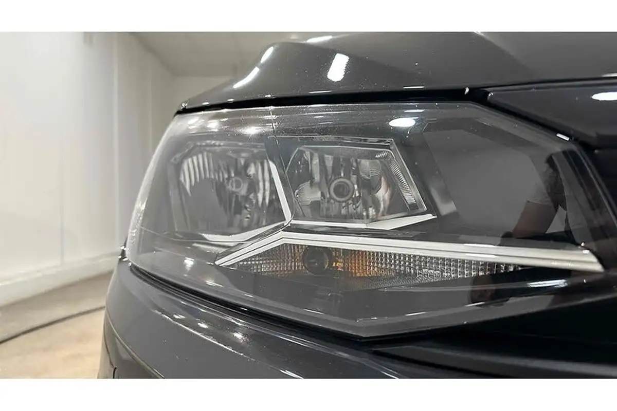 2021-volkswagen-polo-10-tsi-match-big-12