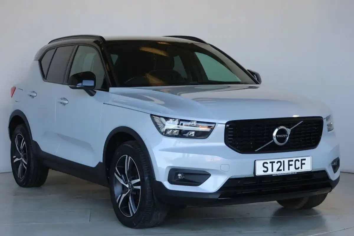 2021-volvo-xc40-15-t3-r-design-161bhp-big-8