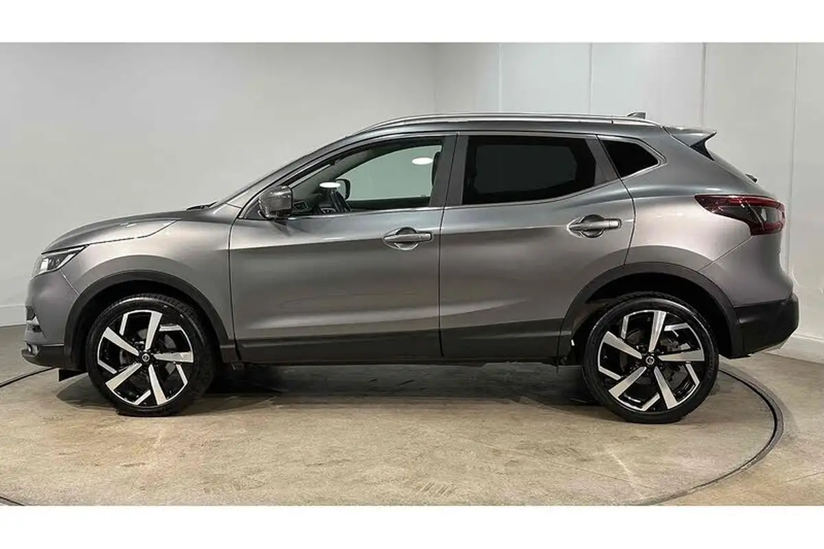 2021-nissan-qashqai-13-dig-t-n-motion-140ps-big-4