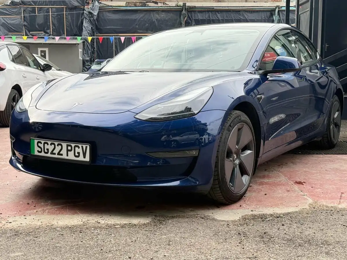2022-tesla-model-3-e-long-range-big-5