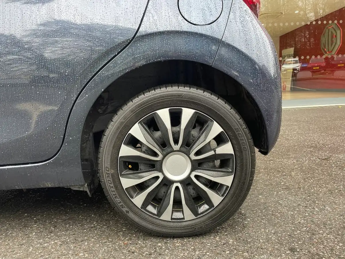 2016-peugeot-108-10-active-hatchback-5d-2-tronic-big-8