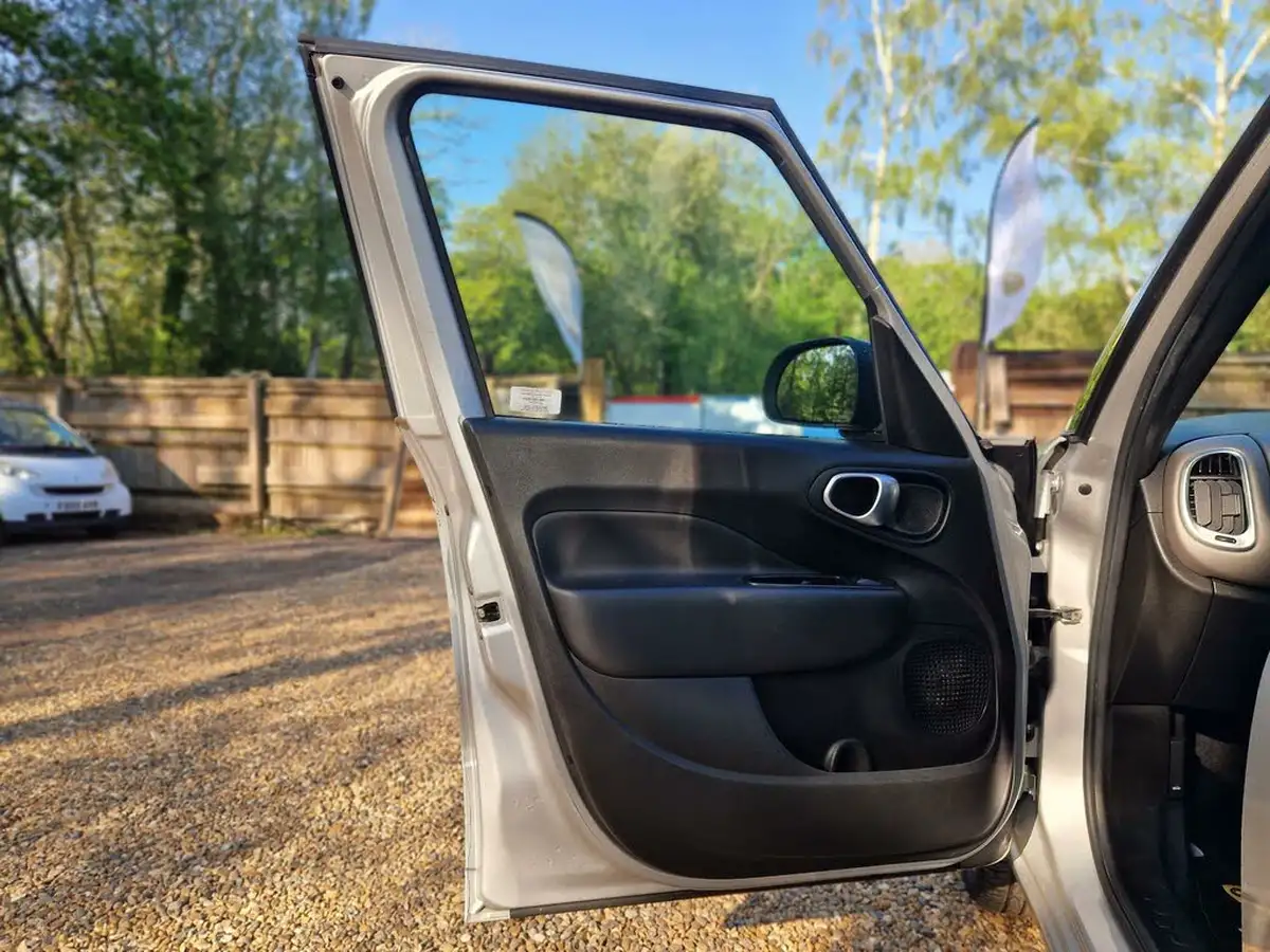 2015-fiat-500l-14-lounge-95bhp-big-27