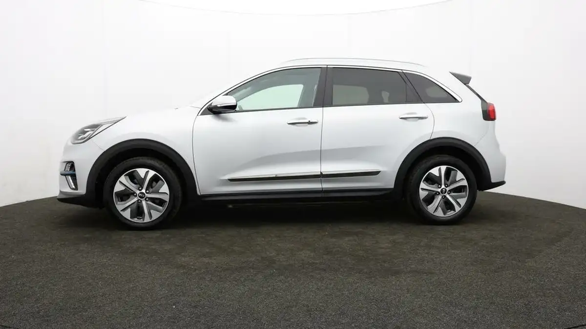 2021-kia-e-niro-ev-4-big-59