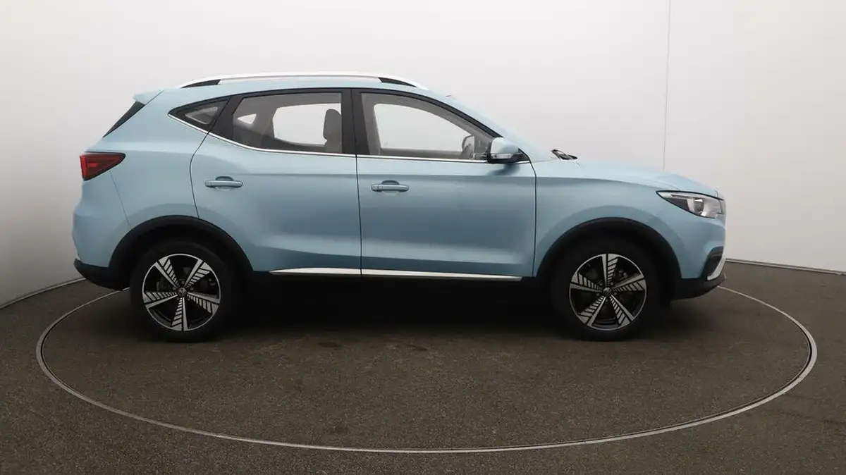 2020-mg-zs-suv-e-exclusive-ev-big-42