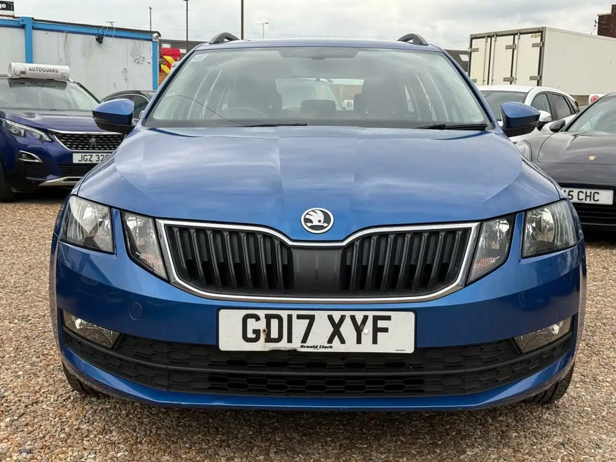 2017-skoda-octavia-16tdi-se-115ps-estate-1596cc-dsg-big-2
