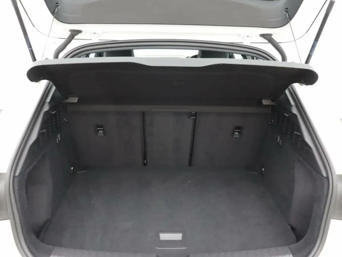 2021-audi-a3-10-30-tfsi-sportback-5d-s-tronic-big-9