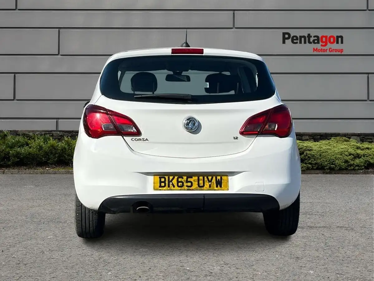 2015-vauxhall-corsa-12i-sri-5d-big-13