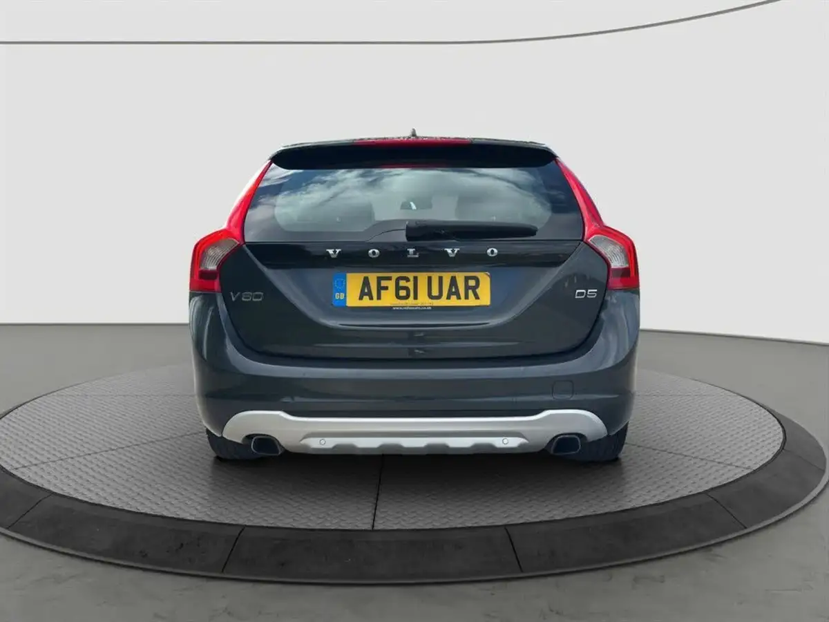 2011-volvo-v60-24td-d5-es-215bhp-geartronic-big-8